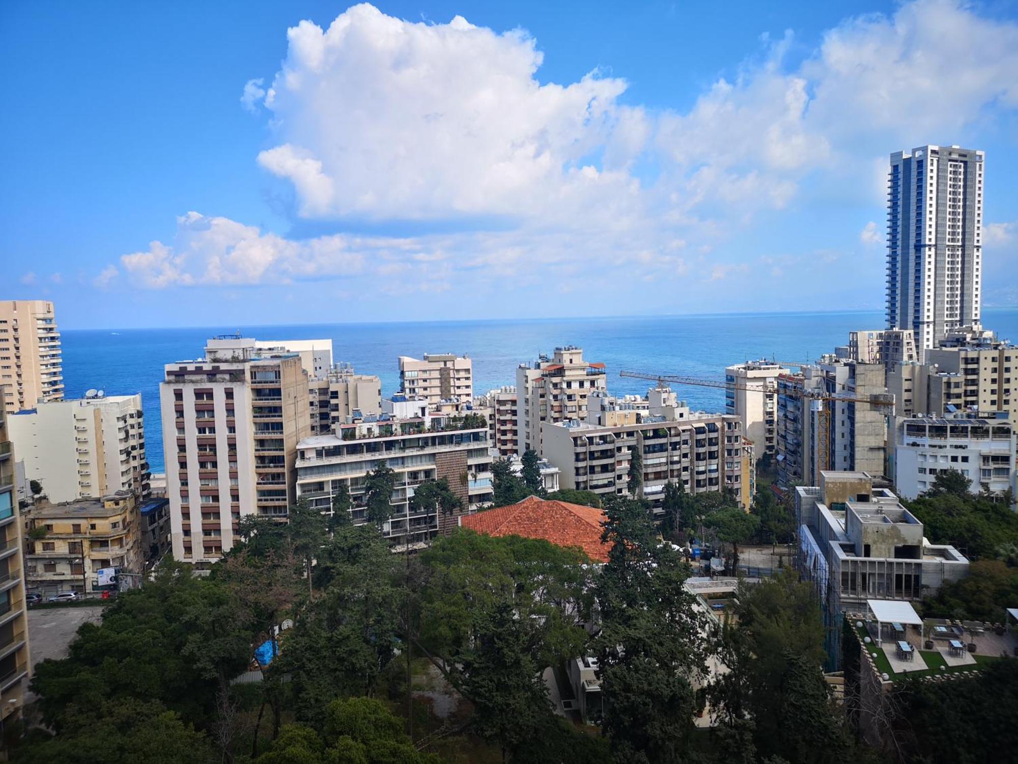 Gefinor Rotana - Beirut Hotel Buitenkant foto View of the seafront of the municipality