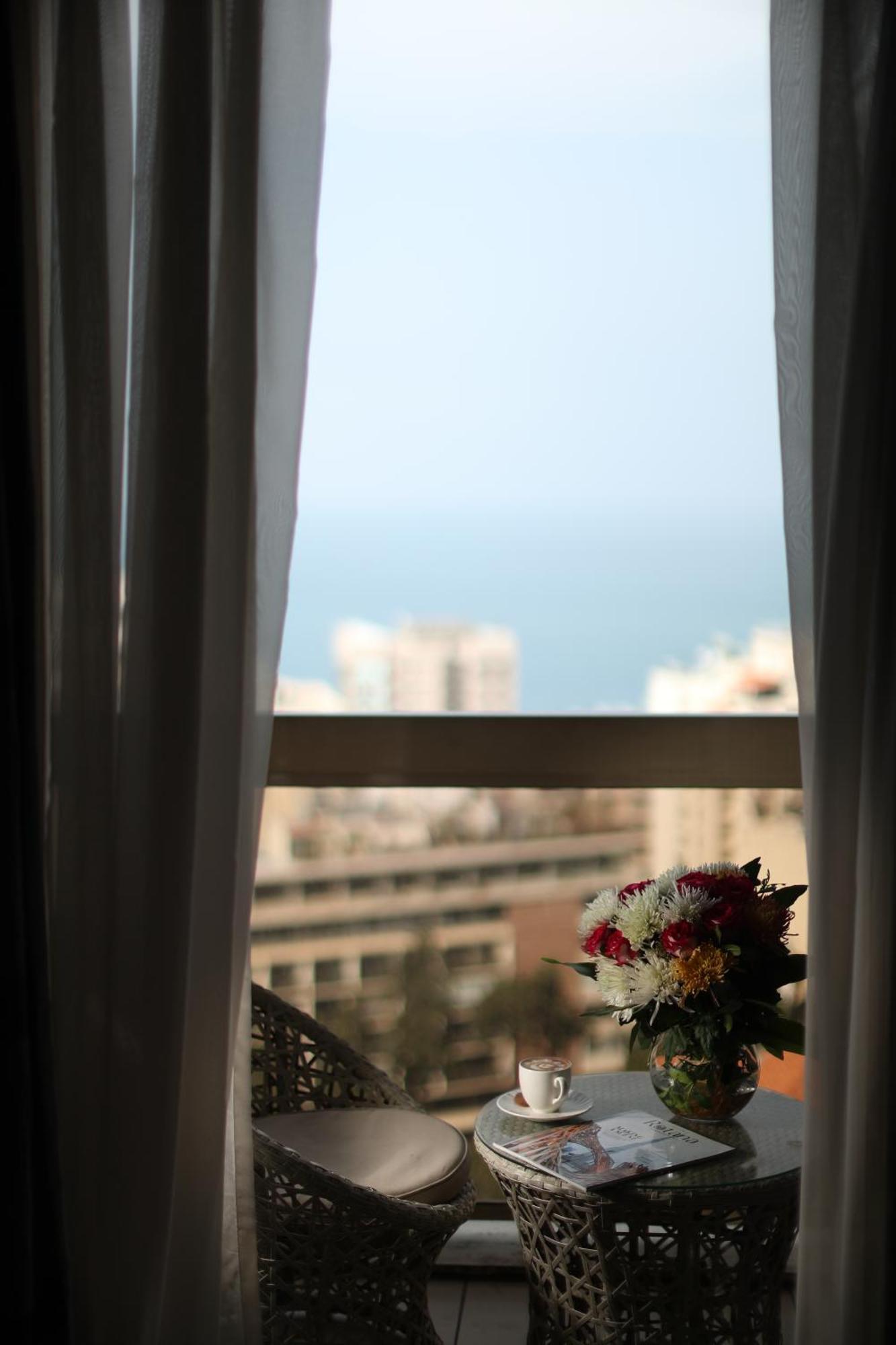 Gefinor Rotana - Beirut Hotel Buitenkant foto View from the window of a room at the hotel