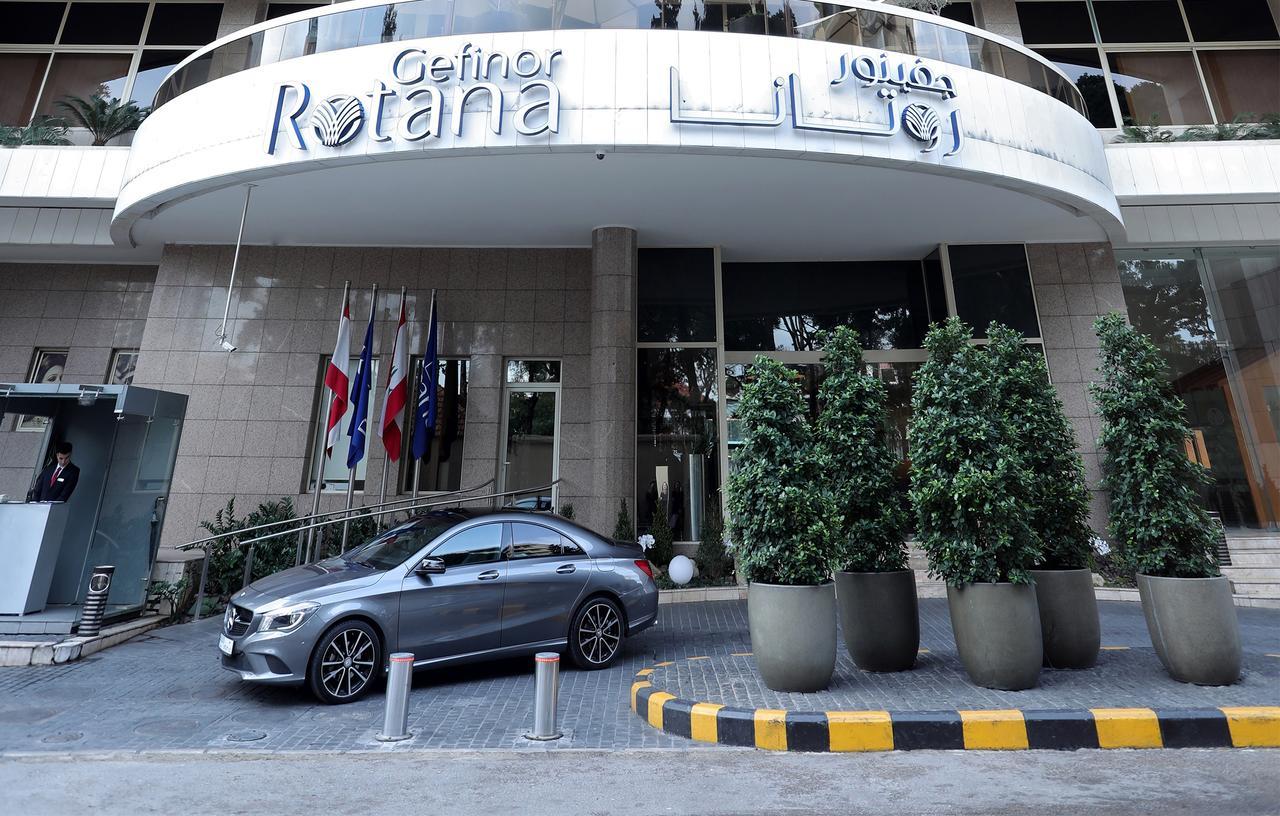 Gefinor Rotana - Beirut Hotel Buitenkant foto Entrance of the hotel